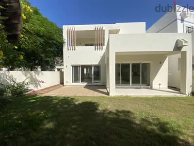 villa in Al Mouj - 3