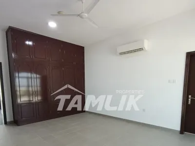 townhouse in Madinat Sultan Qaboos - 3